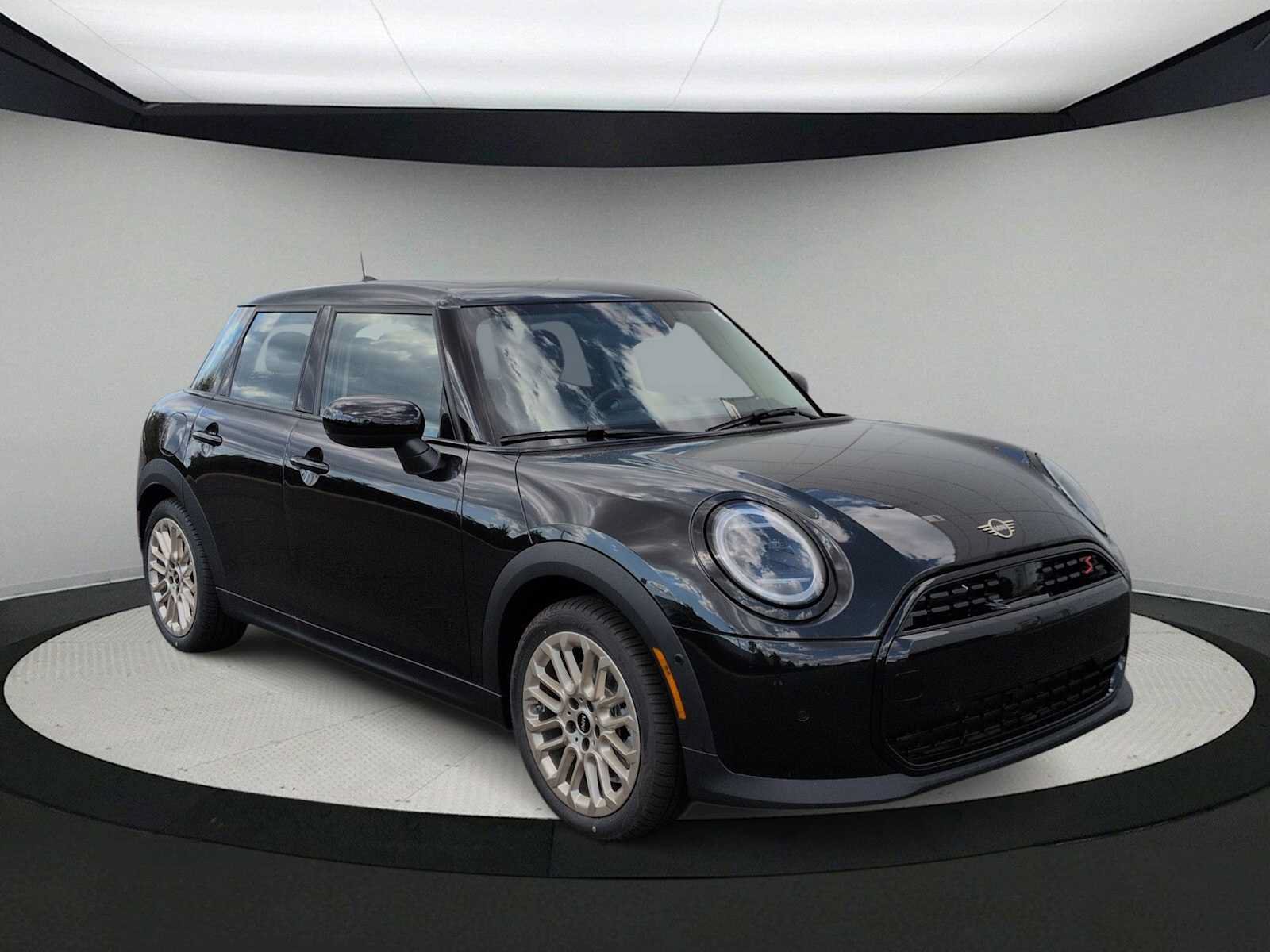 Used 2026 MINI Cooper S FWD image 2