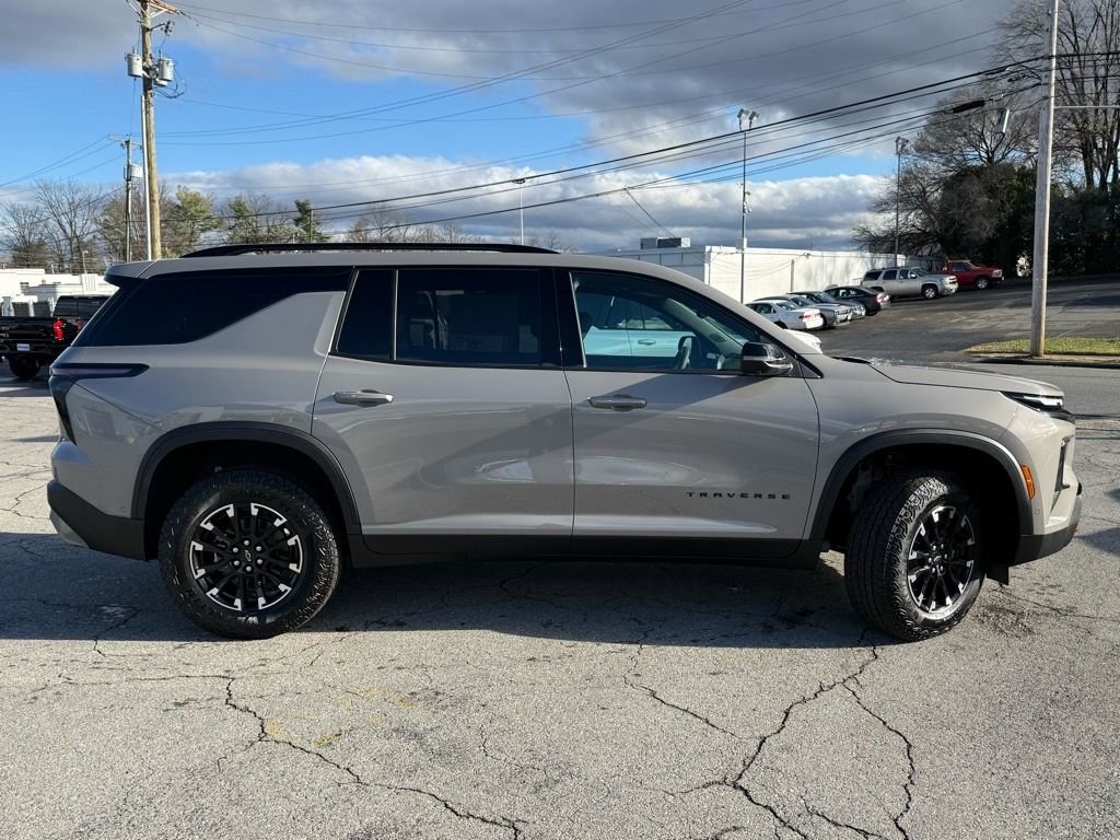 New 2026 Chevrolet Traverse Z71 w/ Enhanced Driving Package image 3