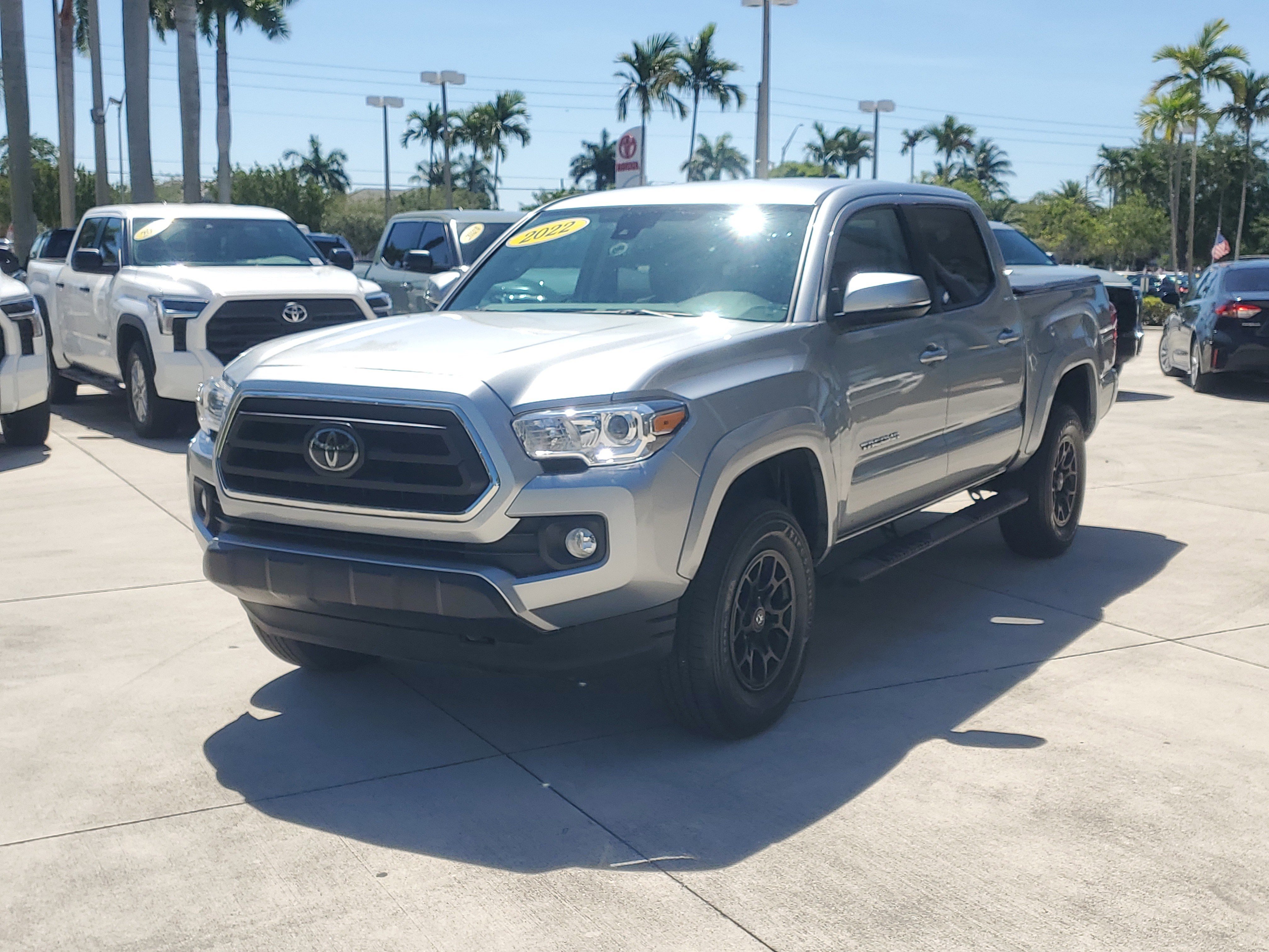 Used 2022 Toyota Tacoma SR5 w/ Technology Package RWD image 7