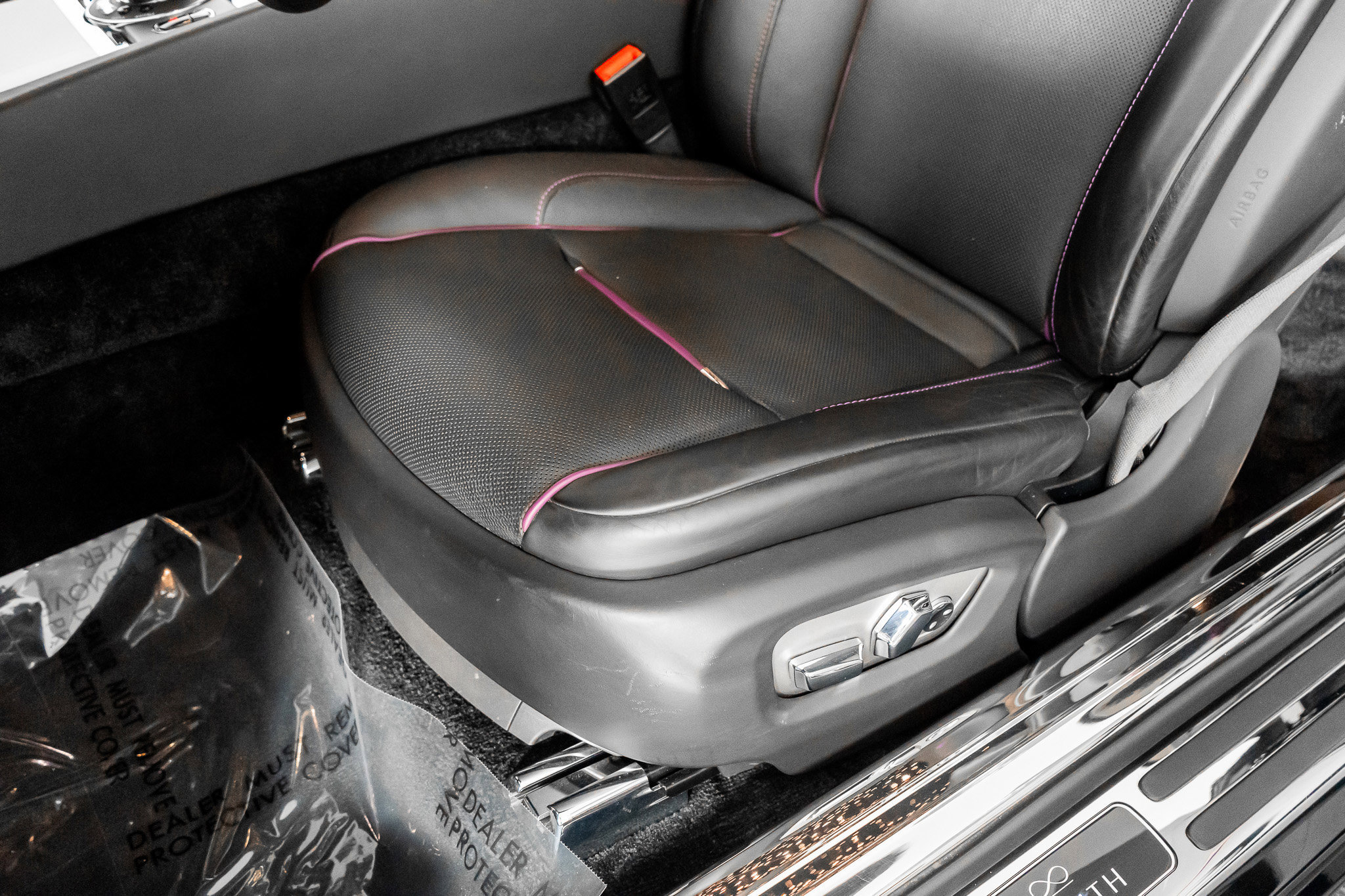 Used 2020 Rolls-Royce Wraith RWD image 34