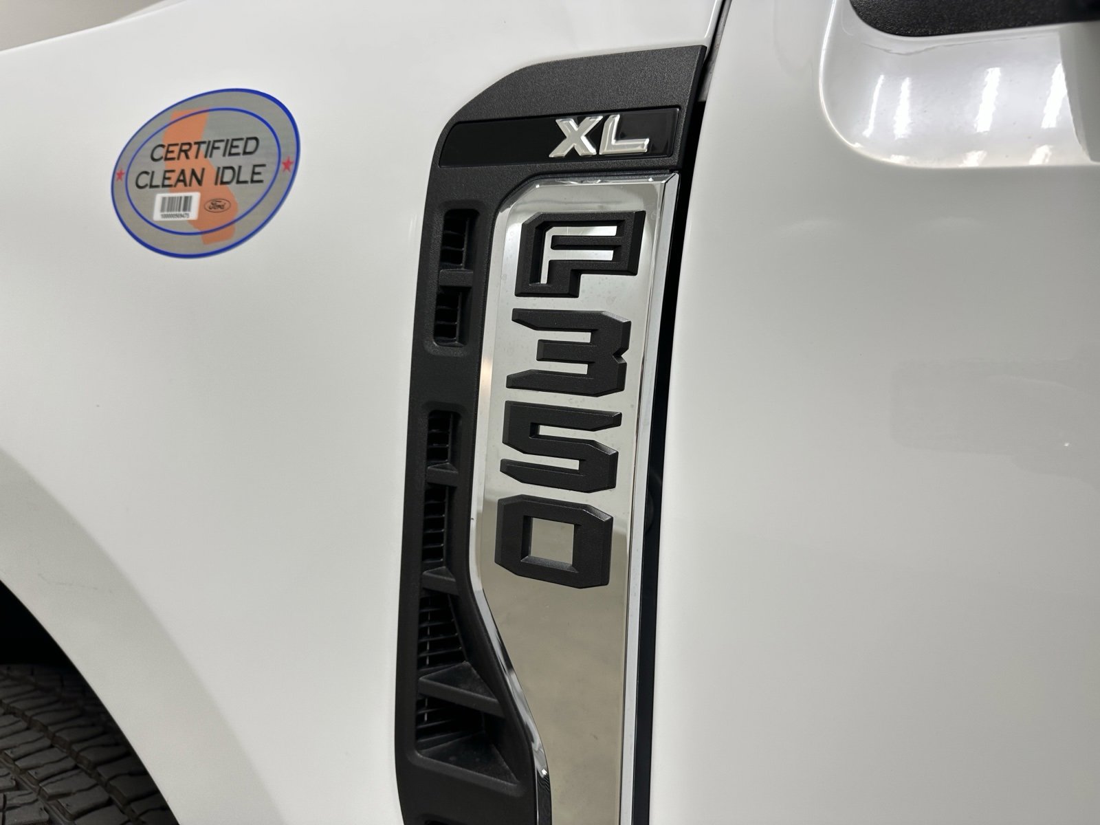 New 2025 Ford F350 XL w/ XL Chrome Package image 5
