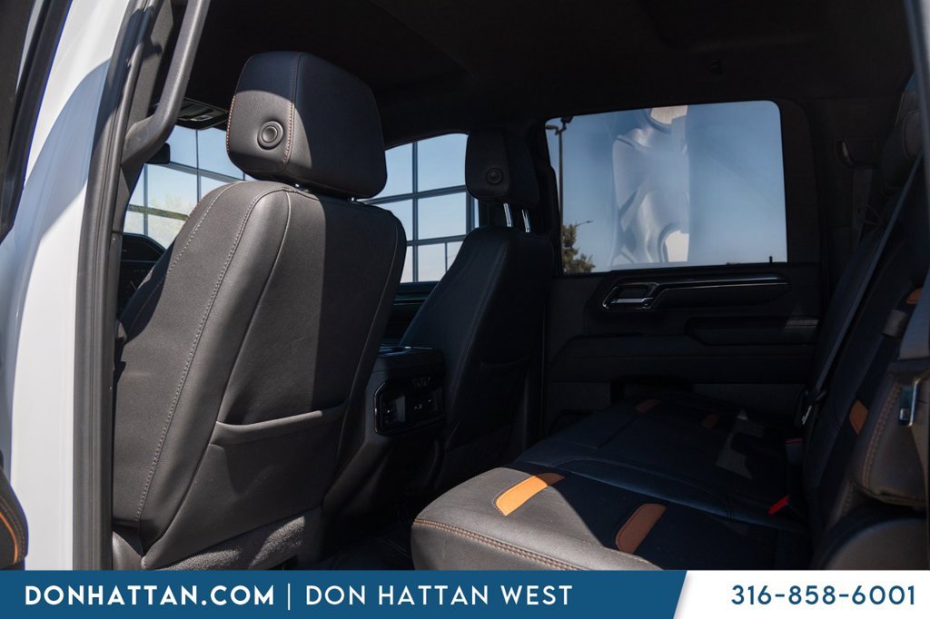 Used 2024 GMC Sierra 2500 AT4 AWD/4WD image 18
