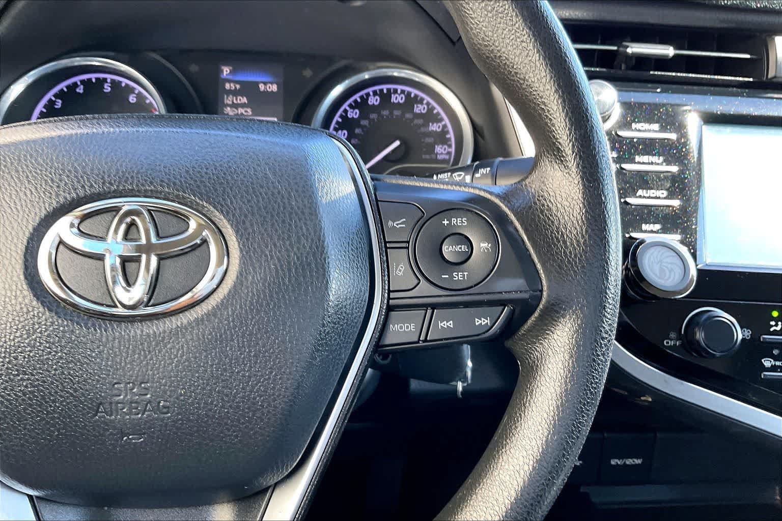 Used 2020 Toyota Camry LE FWD image 25