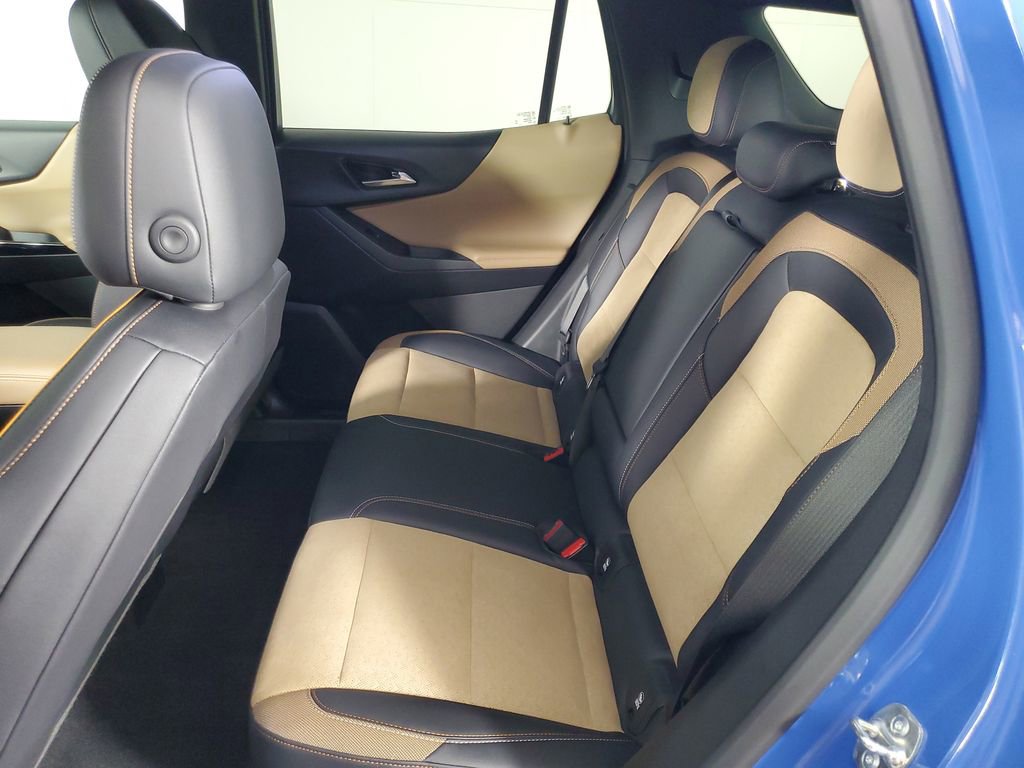 Used 2025 Chevrolet Equinox ACTIV w/ Safety and Technology Package image 13