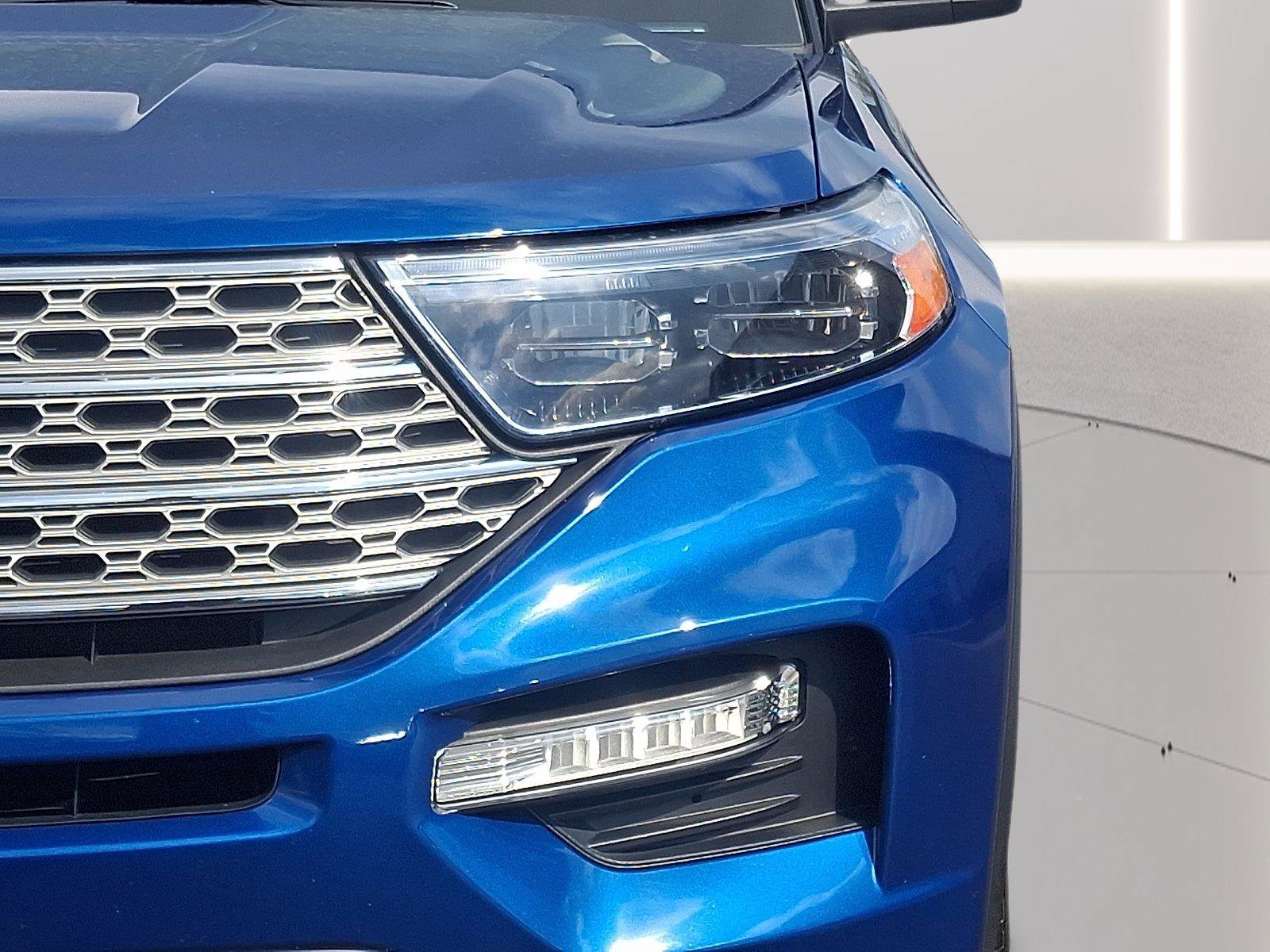 Certified 2023 Ford Explorer Limited w/ Hybrid Equipment Group 310A AWD/4WD image 27