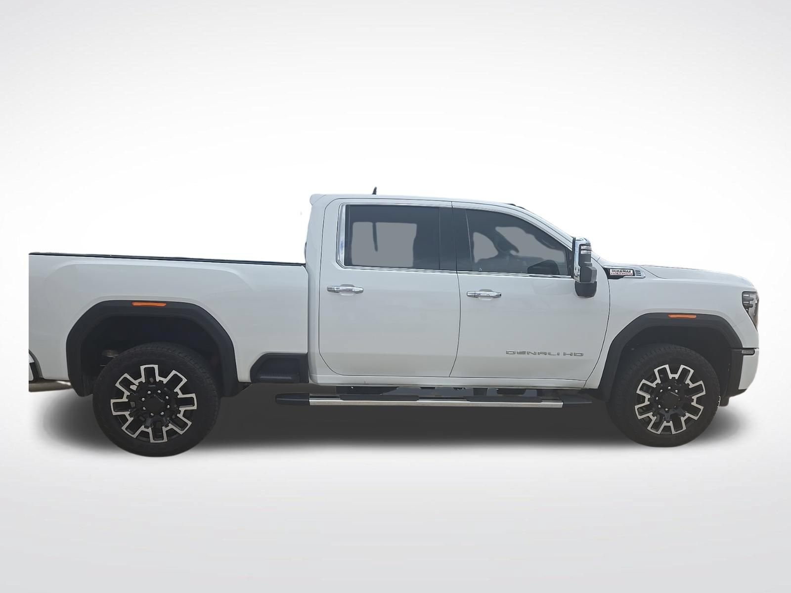 Used 2024 GMC Sierra 2500 Denali w/ Denali Reserve Package AWD/4WD image 3