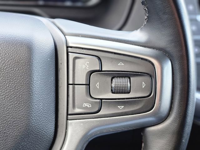 Used 2023 Chevrolet Suburban Premier image 18