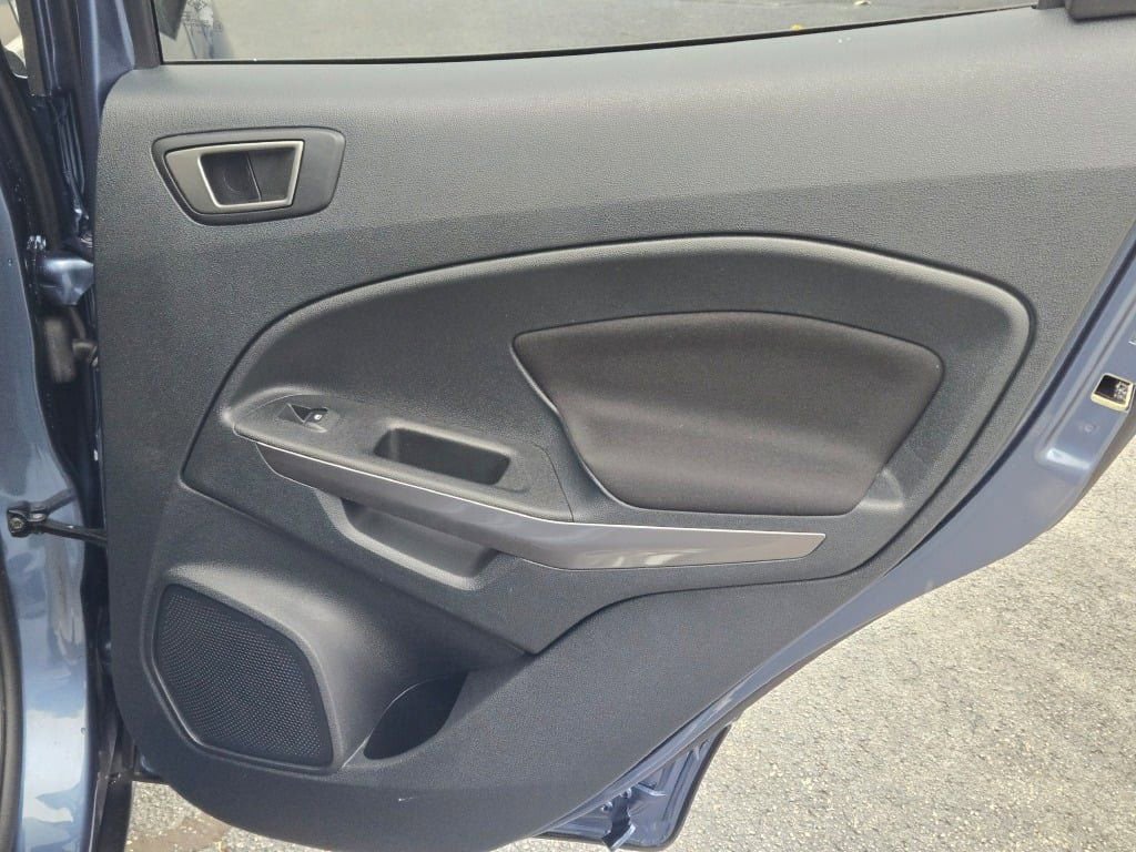 Used 2022 Ford EcoSport SE image 7