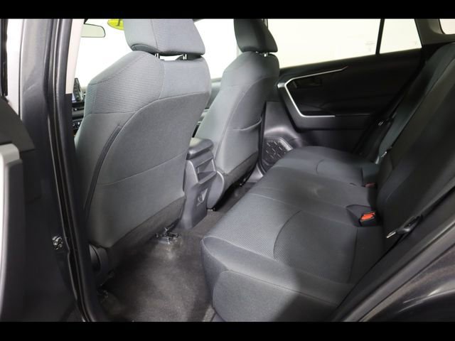 Used 2021 Toyota RAV4 LE AWD/4WD image 15