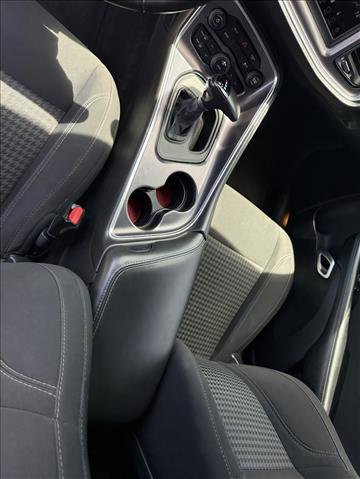 Used 2018 Dodge Challenger SXT RWD image 13