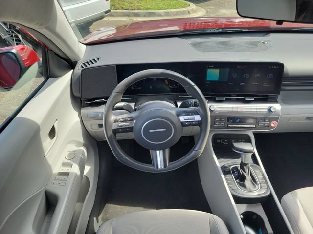 Used 2024 Hyundai Kona SEL AWD/4WD image 11