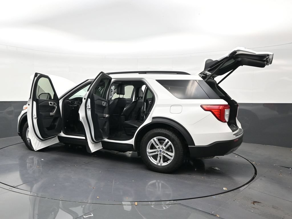 Used 2023 Ford Explorer XLT w/ Equipment Group 202A RWD image 31