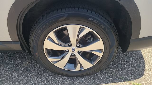 Used 2025 Subaru Ascent Premium AWD/4WD image 18