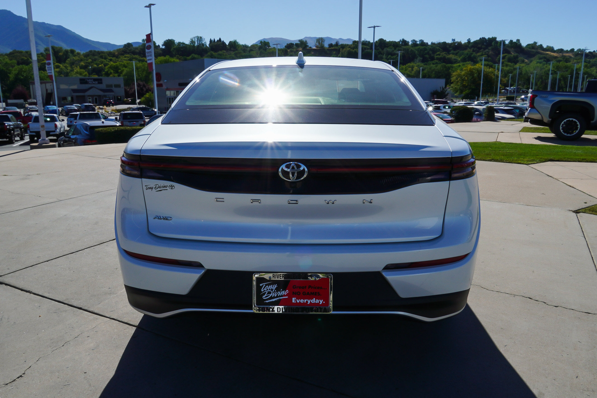 Certified 2023 Toyota Crown AWD/4WD image 7