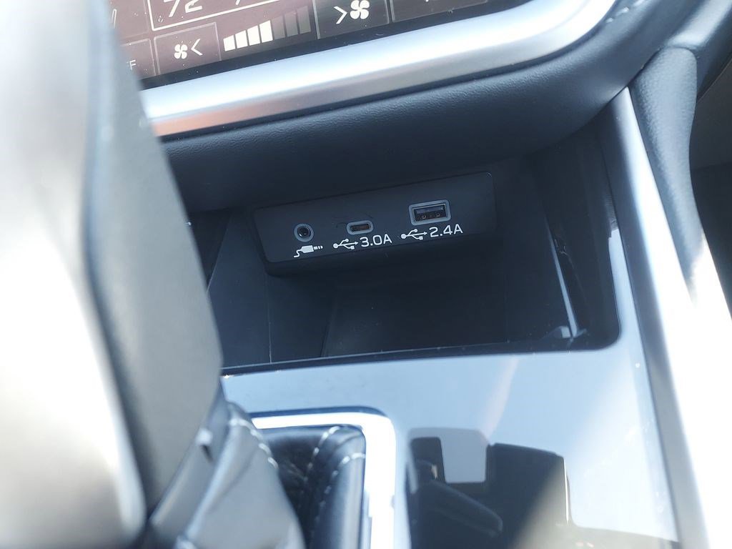 Certified 2025 Subaru Outback Premium AWD/4WD image 17