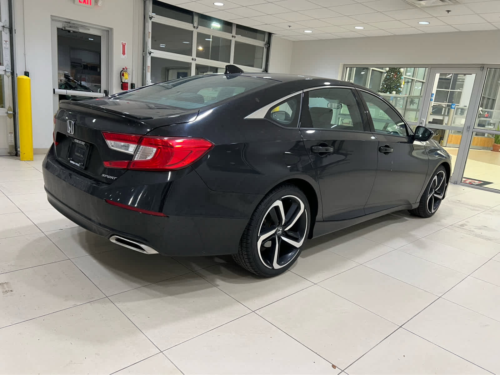Certified 2022 Honda Accord Sport image 4