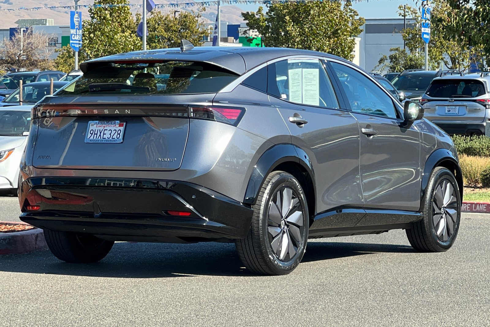Certified 2023 Nissan Ariya FWD image 4