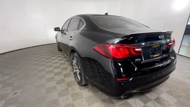 Used 2017 INFINITI Q70 L 3.7 AWD/4WD image 6