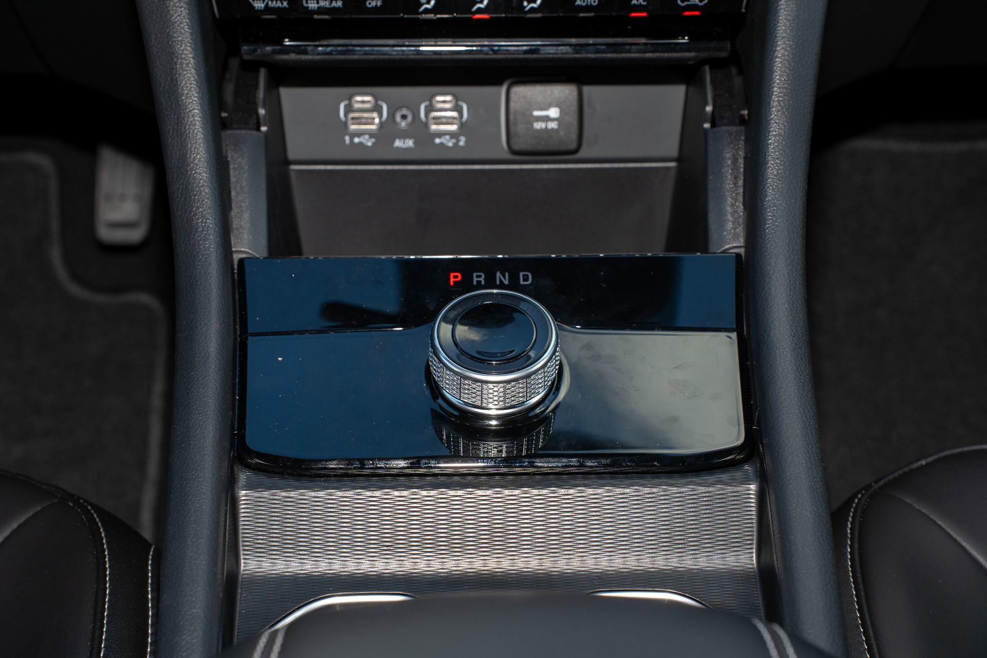 Used 2025 Jeep Grand Cherokee Limited image 24