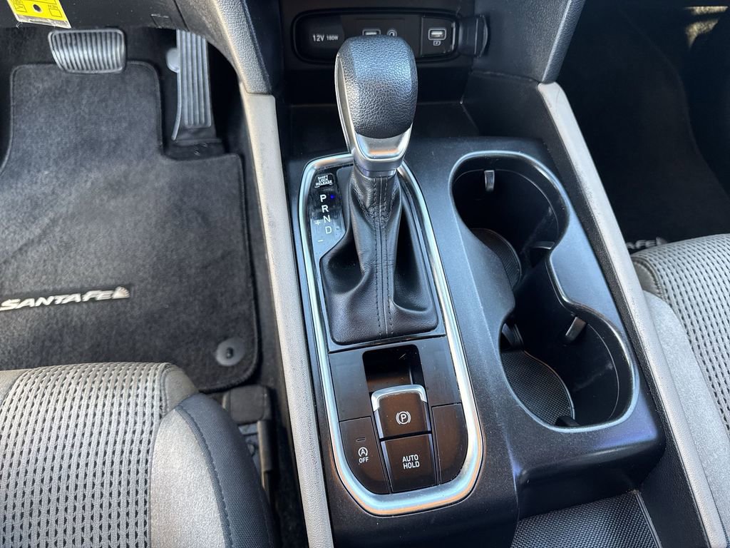Used 2020 Hyundai Santa Fe SE w/ Cargo Package image 21