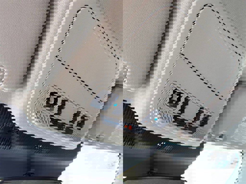 Used 2025 Ford Explorer Active image 20