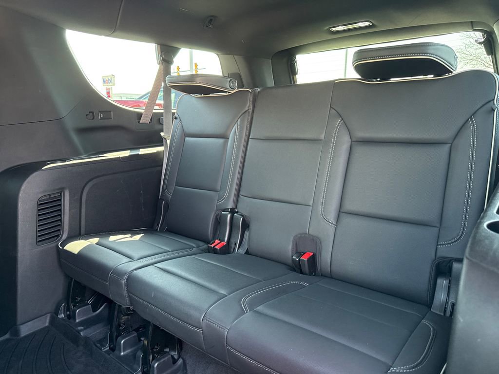 Used 2022 GMC Yukon XL SLT w/ SLT Premium Package image 36