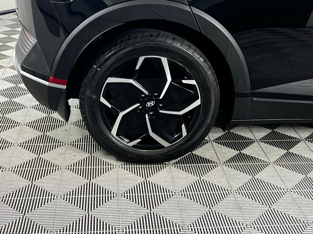 Used 2023 Hyundai Ioniq 5 SEL image 12