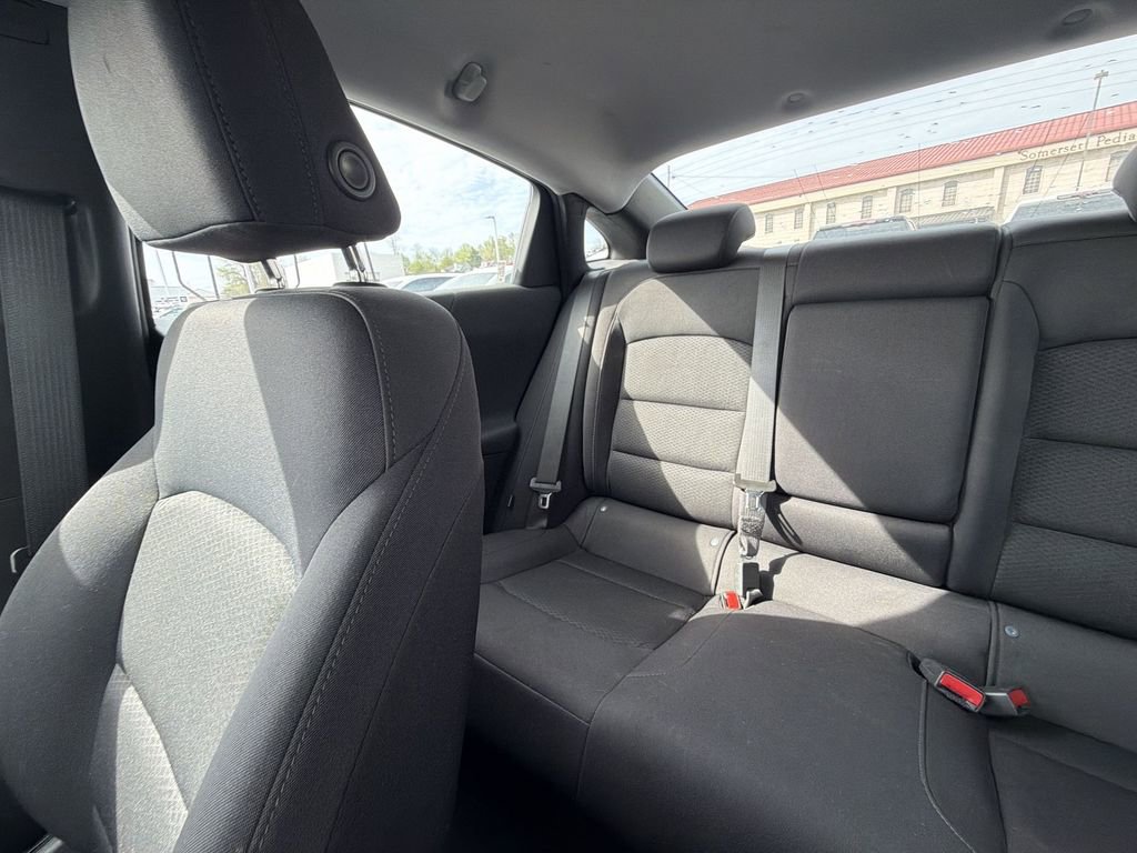 Used 2021 Chevrolet Malibu LT FWD image 12