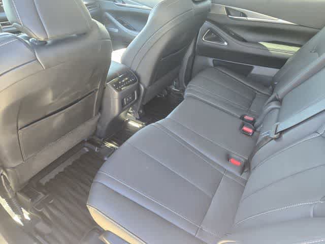 Certified 2026 INFINITI QX60 Luxe w/ Cargo Package FWD image 12