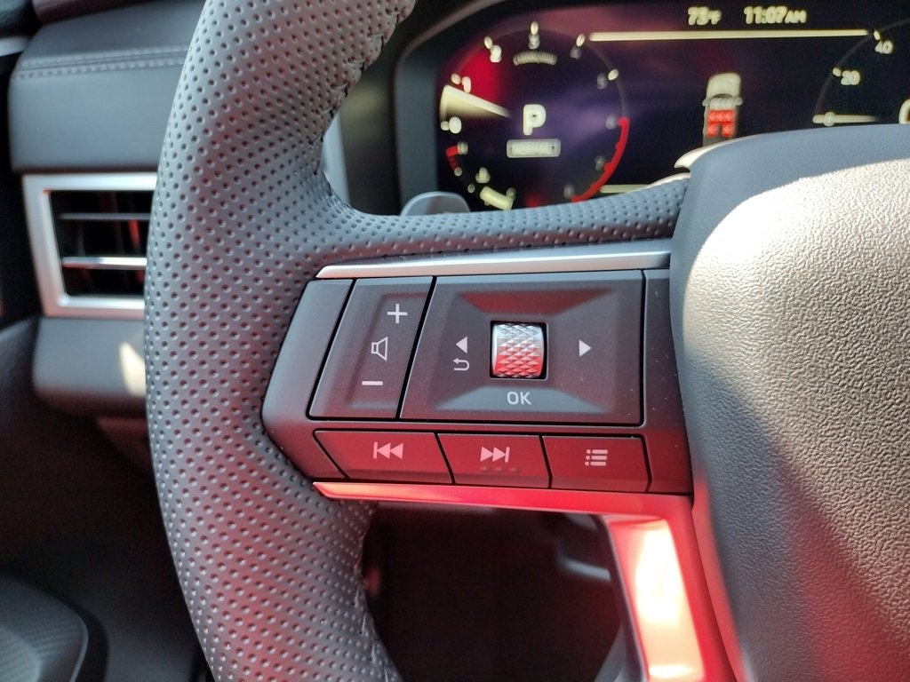 New 2025 Mitsubishi Outlander SE image 28