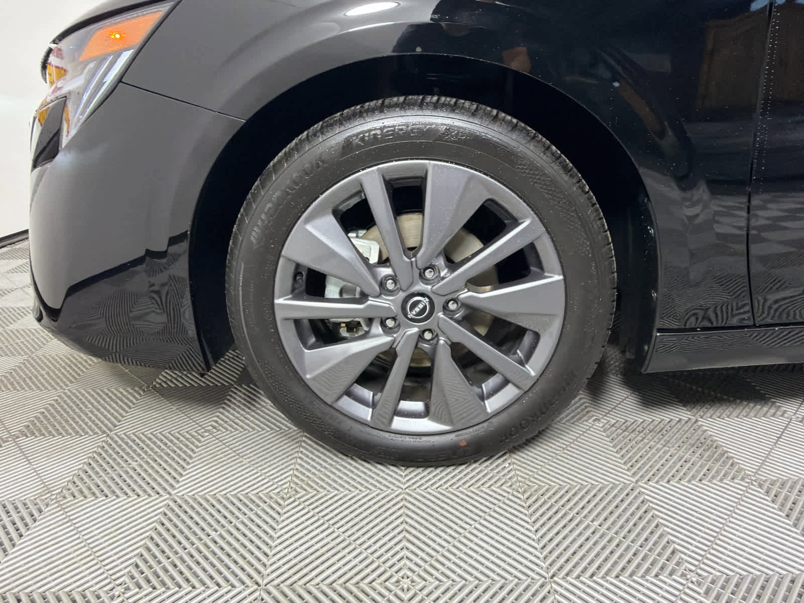 Used 2026 Nissan Sentra SL w/ Floor Mat Package FWD image 10
