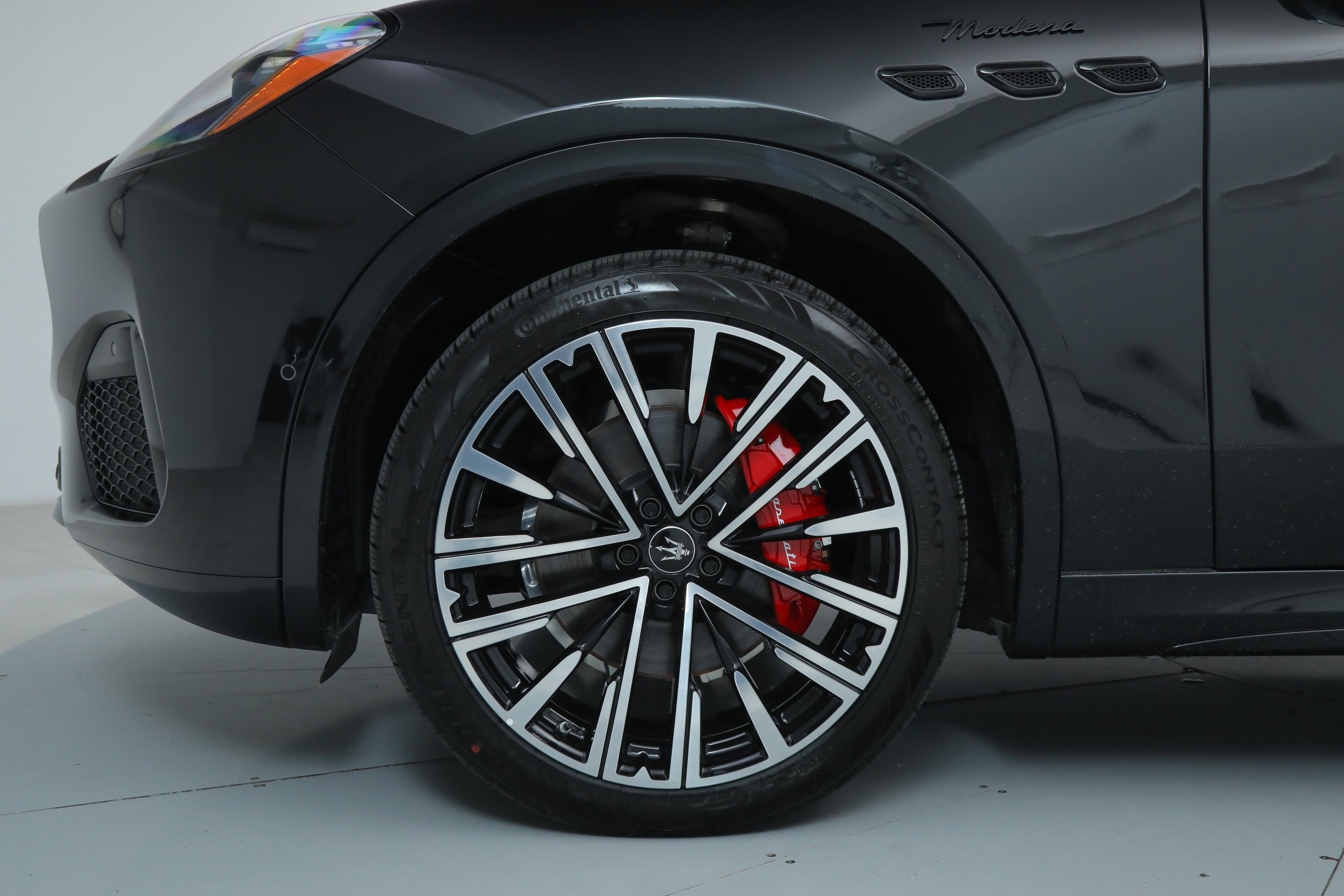 New 2025 Maserati Grecale Modena image 9