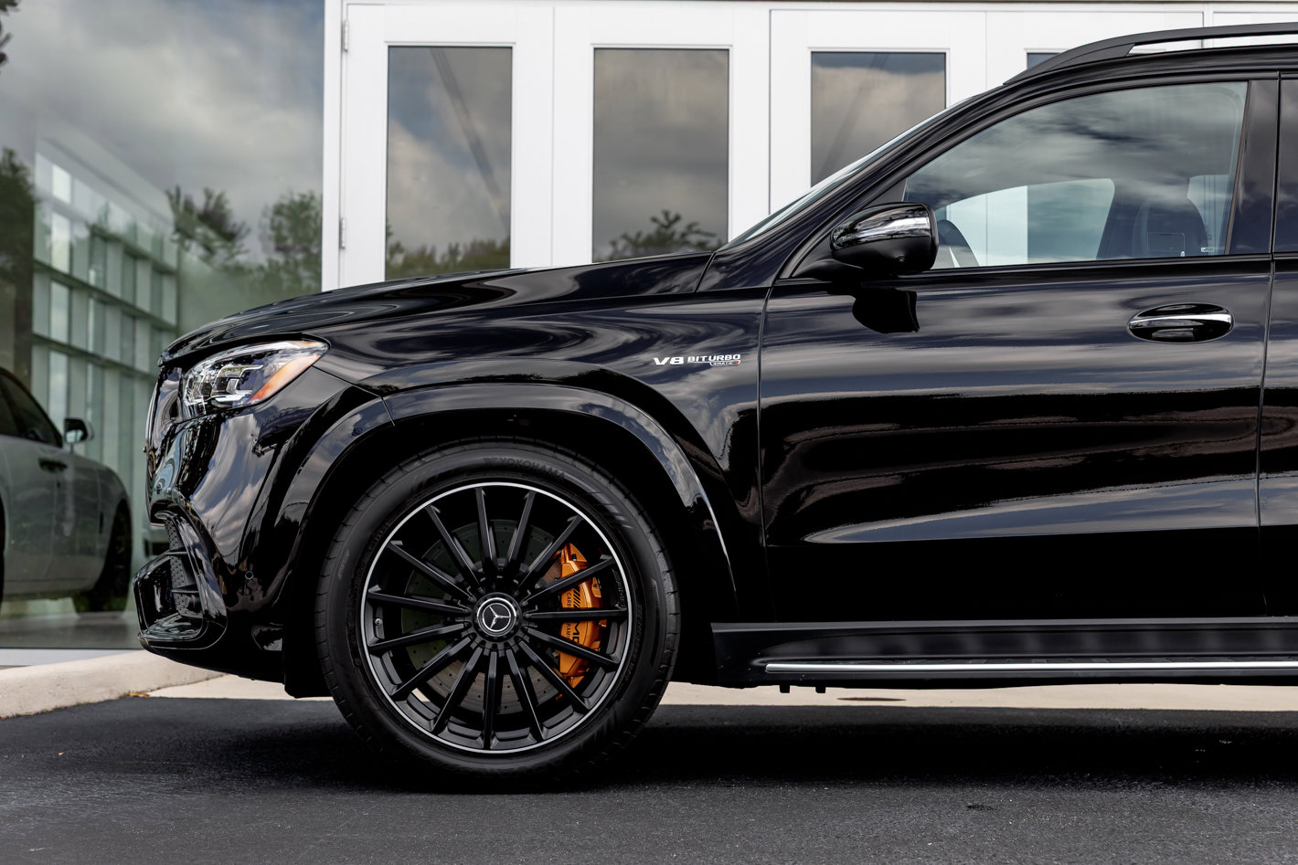 Used 2025 Mercedes-Benz GLS 63 AMG 4MATIC image 7