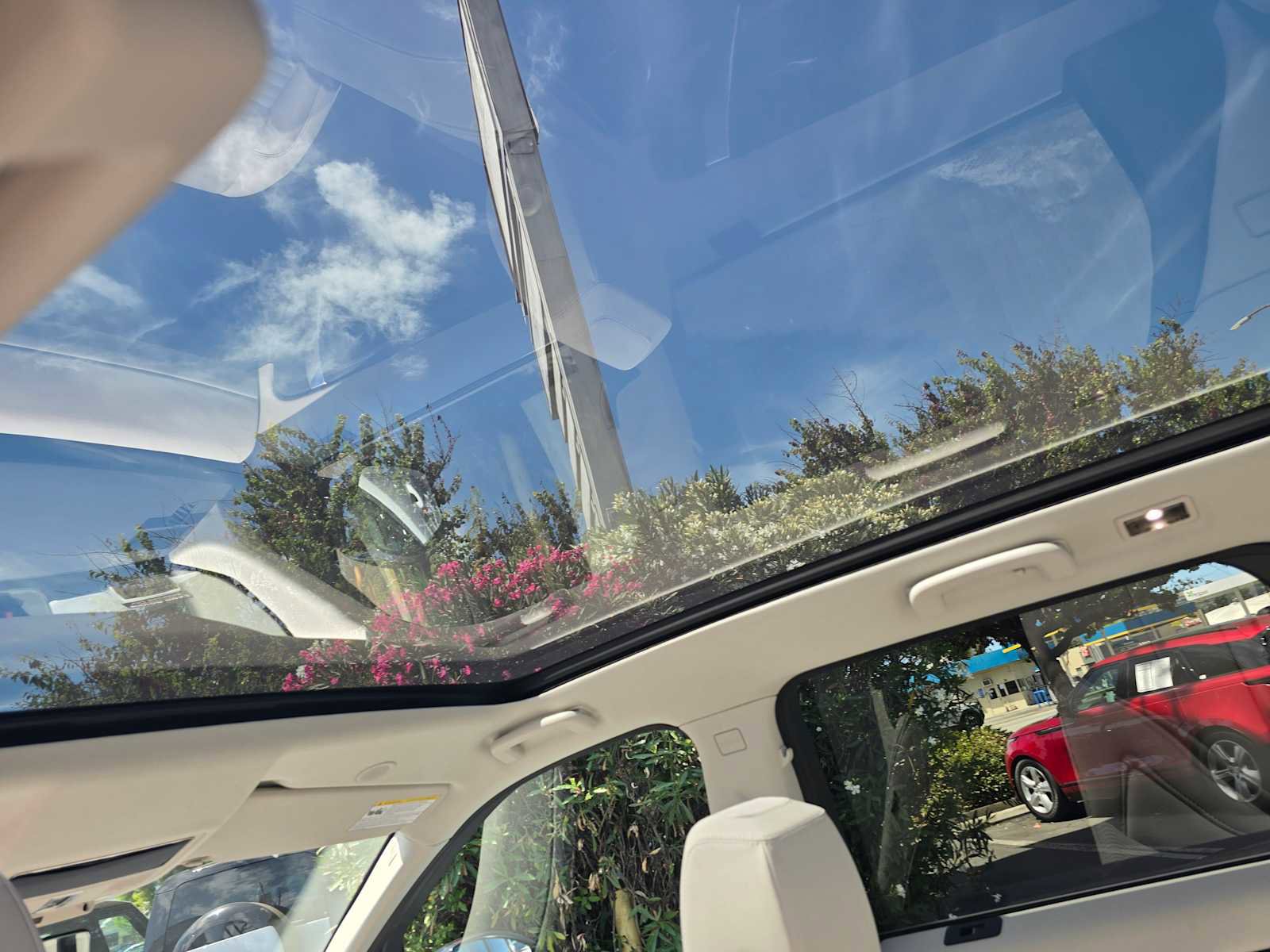 Certified 2025 Land Rover Discovery Sport S image 21