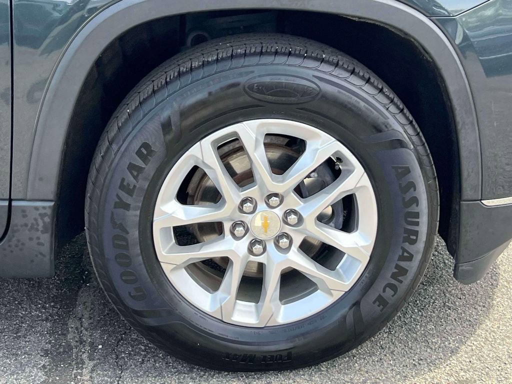 Used 2019 Chevrolet Traverse LT w/ LPO, Floor Liner Package AWD/4WD image 8