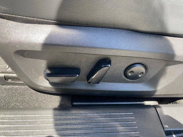 Used 2023 Nissan Rogue SL w/ SL Premium Package FWD image 14