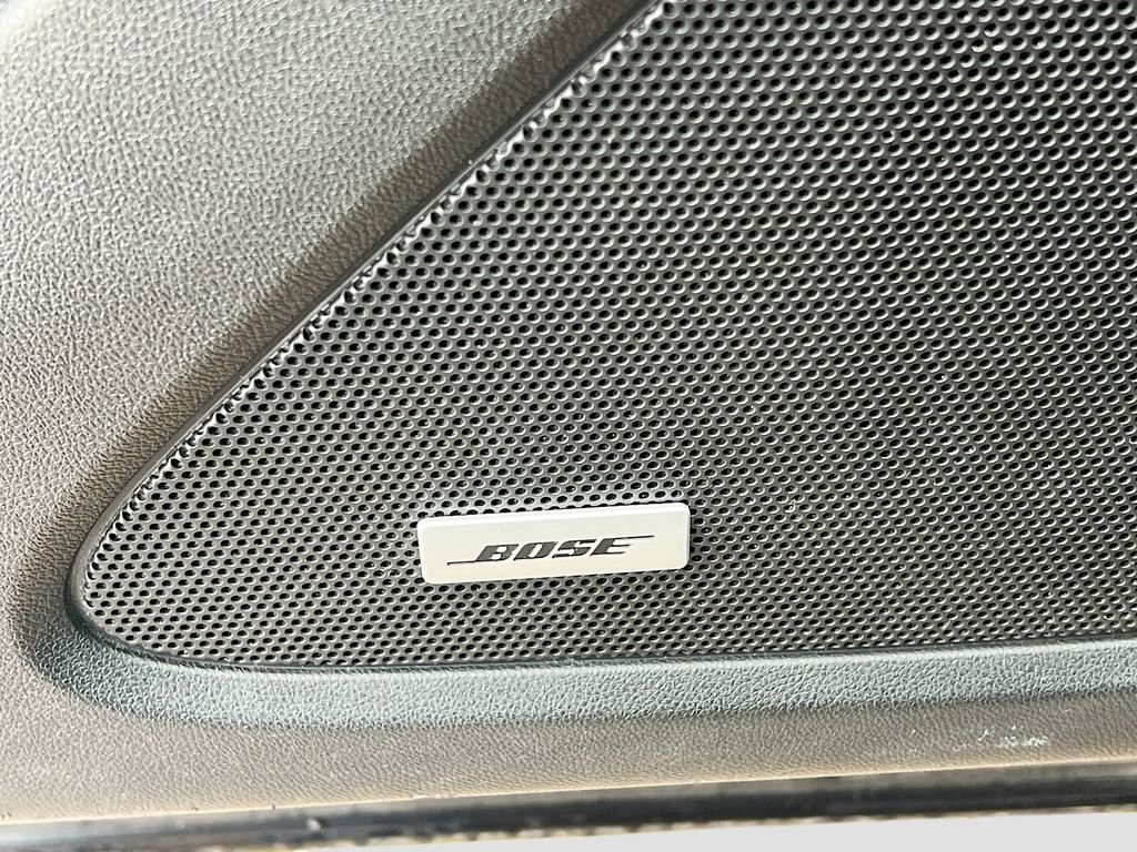 Used 2018 Chevrolet Equinox Premier FWD image 21