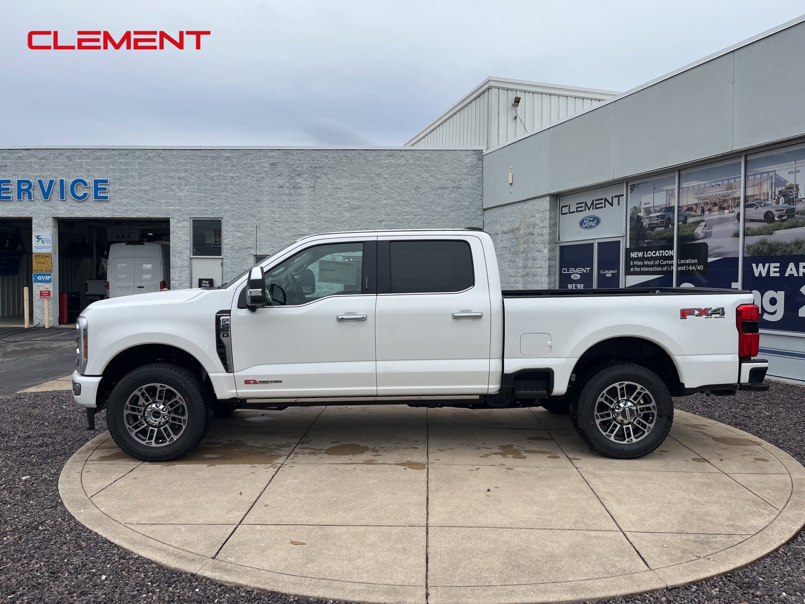 New 2026 Ford F250 Platinum image 32