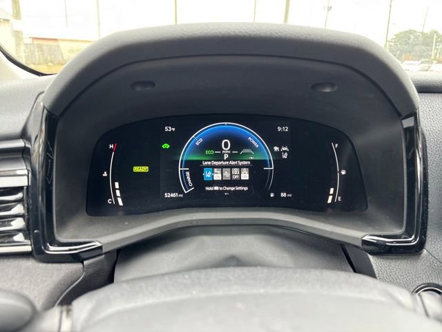 Used 2025 Toyota Camry LE image 11