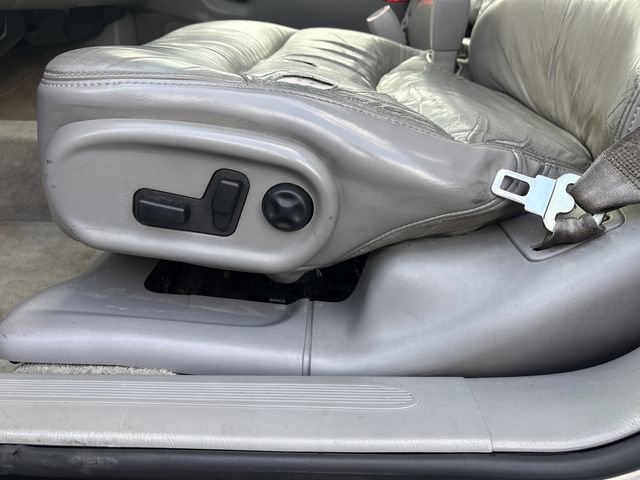 Used 1998 Buick Park Avenue Ultra image 11