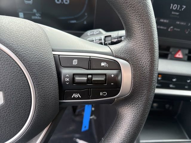Used 2025 Kia Sportage LX image 18