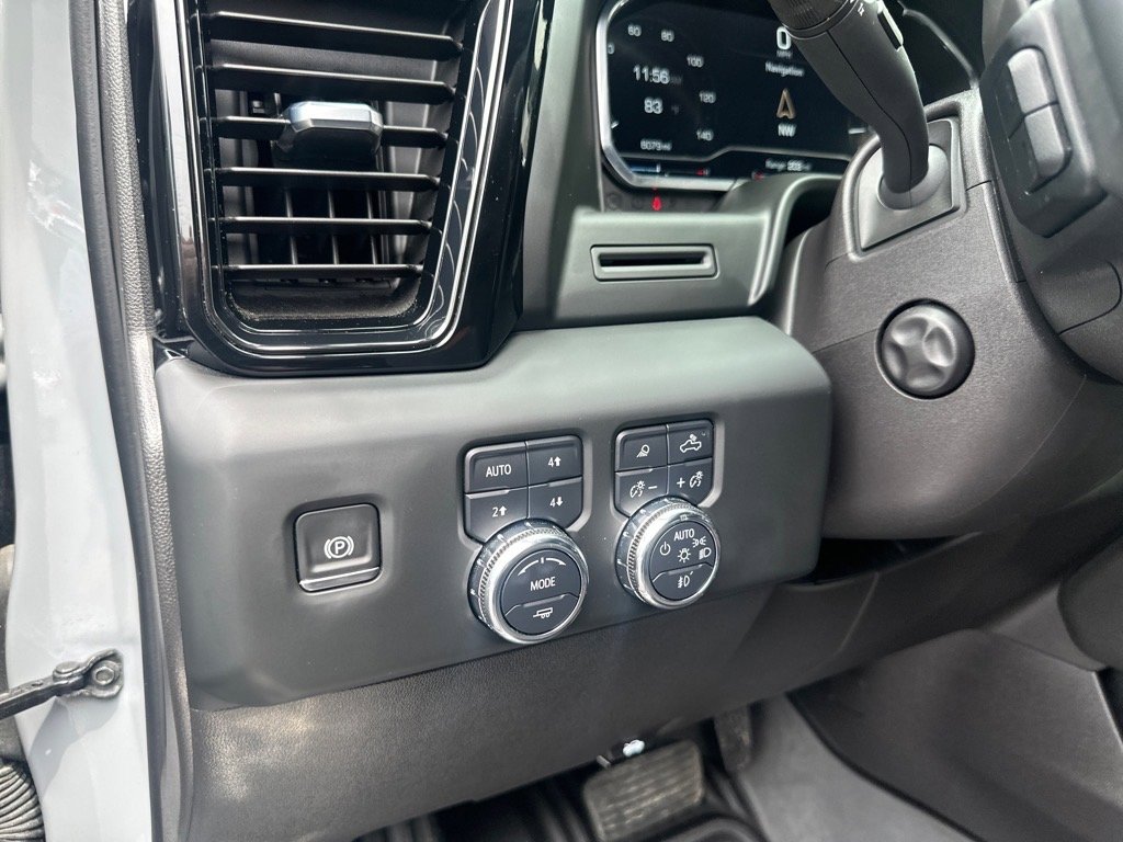 Used 2024 GMC Sierra 1500 AT4 image 7