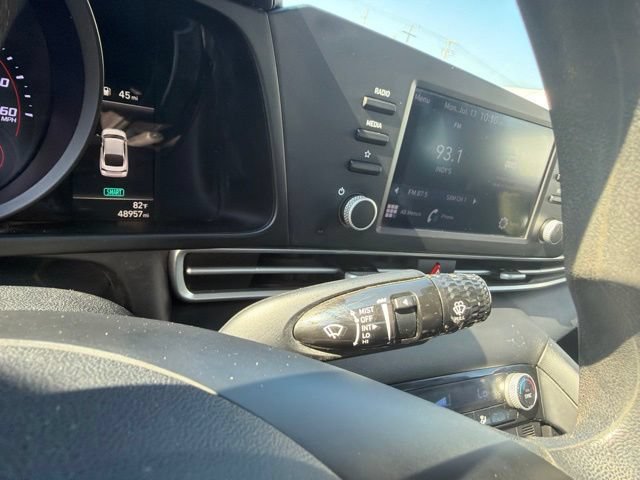 Used 2023 Hyundai Elantra SEL FWD image 16