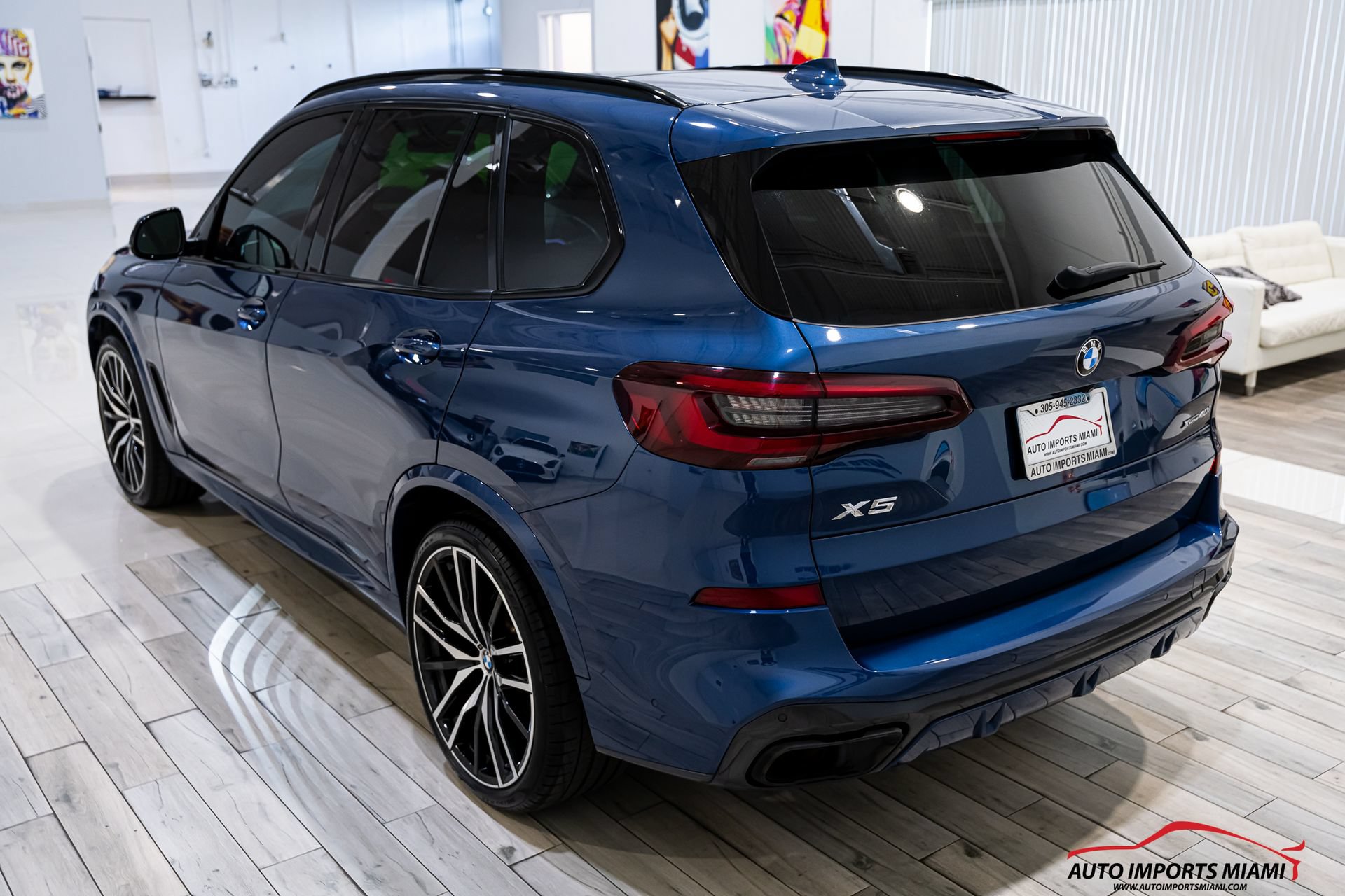 Used 2022 BMW X5 xDrive40i w/ M Sport Package AWD/4WD image 16