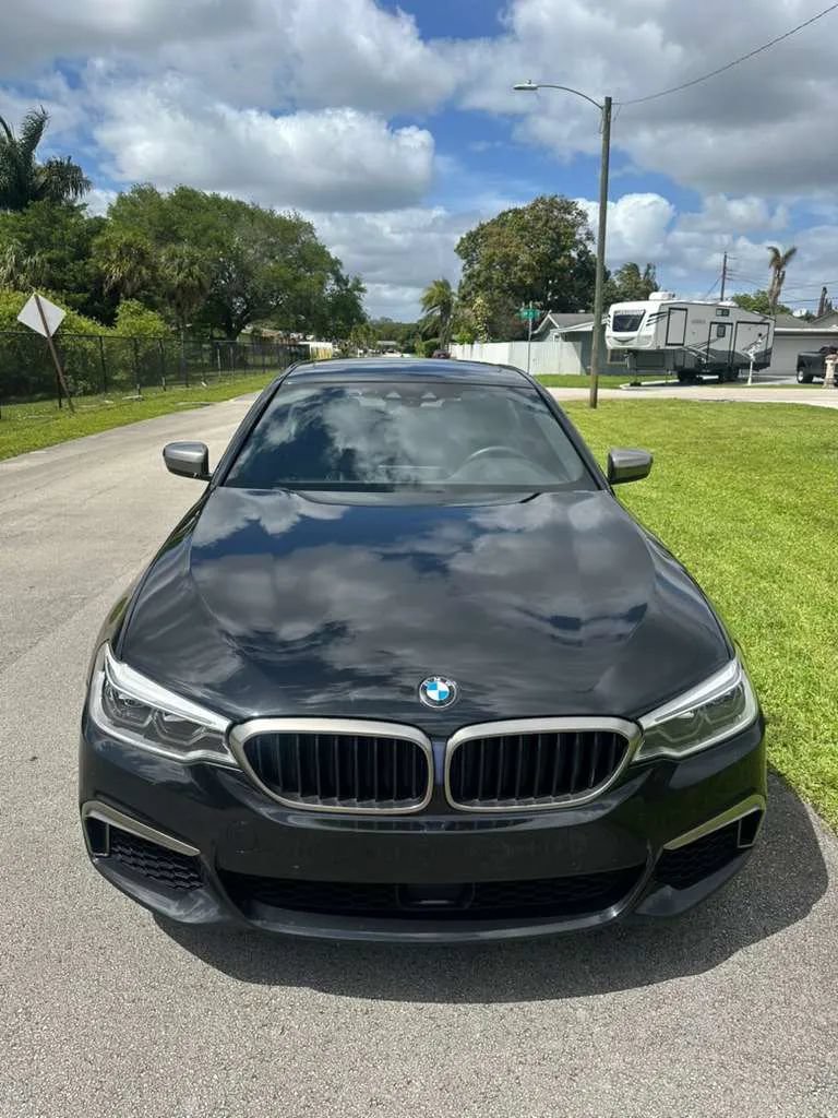 Used 2020 BMW M550i xDrive AWD/4WD image 2