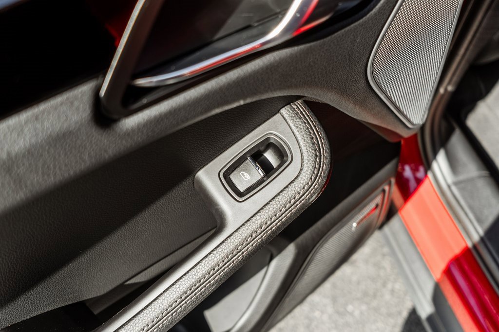 Used 2023 Porsche Macan image 34