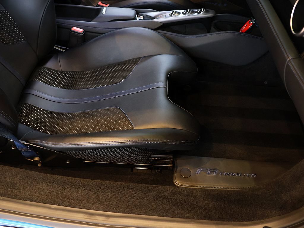 Certified 2020 Ferrari F8 Tributo RWD image 35