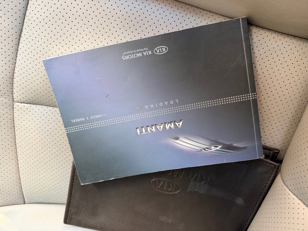 Used 2009 Kia Amanti w/ Leather Pkg image 19