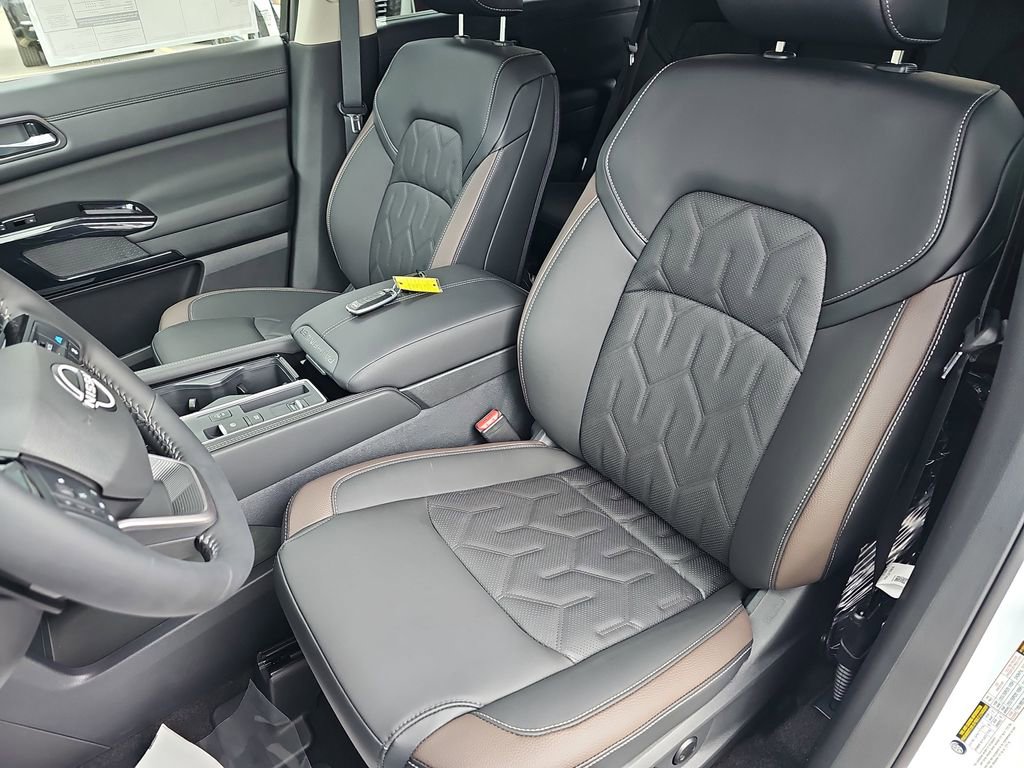 New 2026 Nissan Pathfinder Platinum w/ Cargo Package image 20