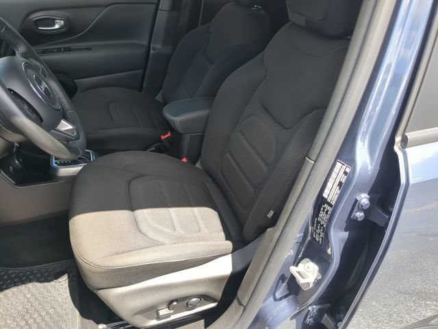 Used 2022 Jeep Renegade Latitude w/ Convenience Group AWD/4WD image 22